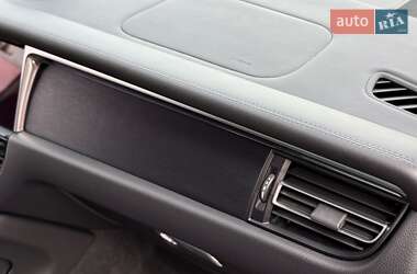 Внедорожник / Кроссовер Porsche Macan 2021 в 