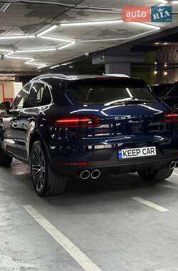 Внедорожник / Кроссовер Porsche Macan 2016 в 