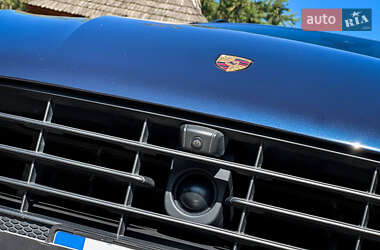 Внедорожник / Кроссовер Porsche Macan 2021 в 
