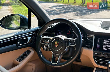 Внедорожник / Кроссовер Porsche Macan 2021 в 