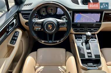 Внедорожник / Кроссовер Porsche Macan 2022 в 