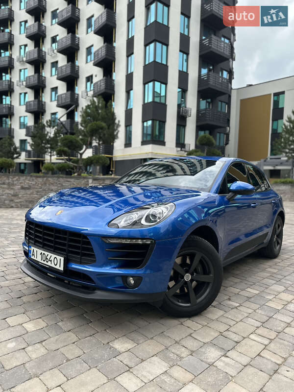 Внедорожник / Кроссовер Porsche Macan 2017 в 