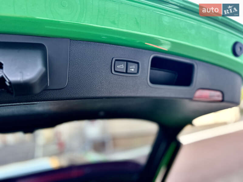 Внедорожник / Кроссовер Porsche Macan 2021 в Киеве фото 17 Внедорожник / Кроссовер Porsche Macan 2021 в Киеве