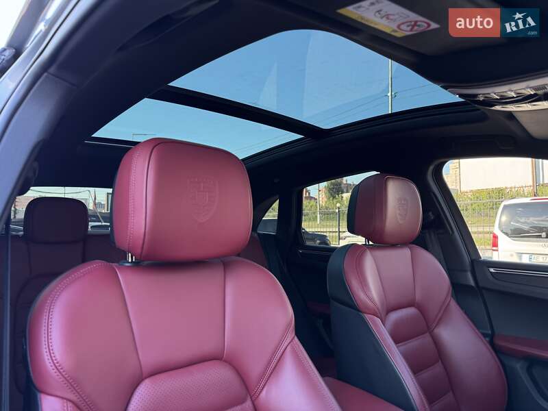 Позашляховик / Кросовер Porsche Macan 2023 в Києві