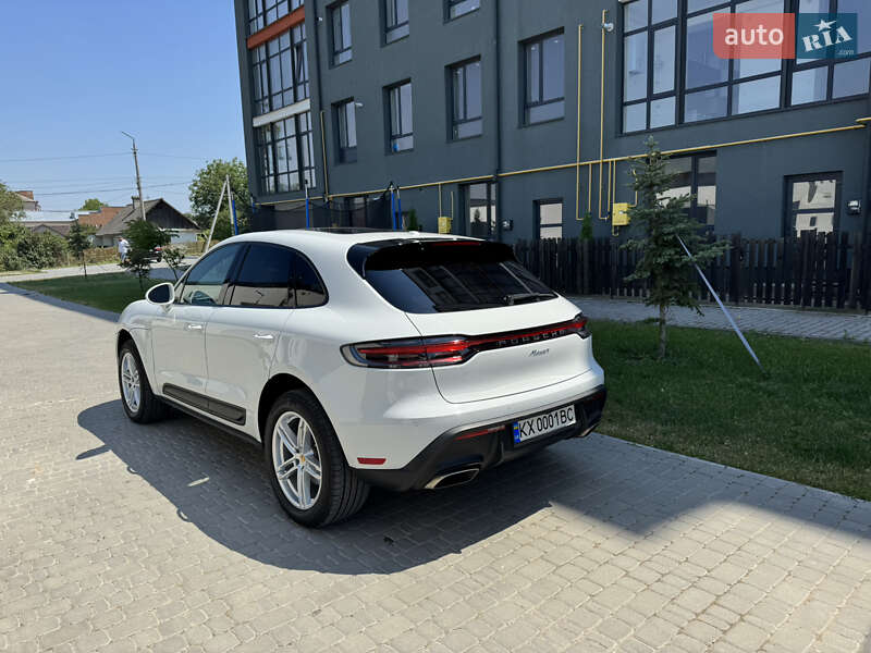 Внедорожник / Кроссовер Porsche Macan 2023 в Чорткове