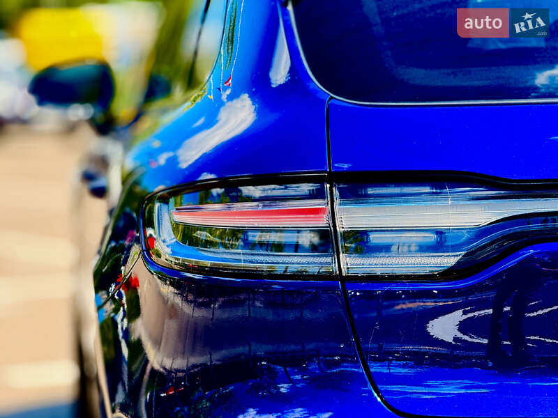 Внедорожник / Кроссовер Porsche Macan 2023 в Киеве