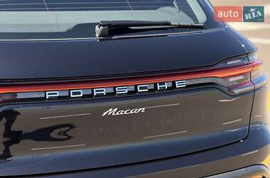 Внедорожник / Кроссовер Porsche Macan 2024 в 