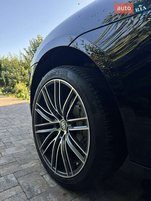 Позашляховик / Кросовер Porsche Macan 2015 в Івано-Франківську