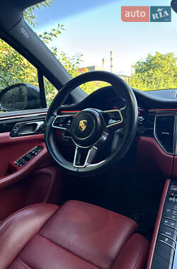 Внедорожник / Кроссовер Porsche Macan 2015 в 