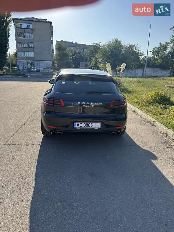 Позашляховик / Кросовер Porsche Macan 2014 в Павлограді