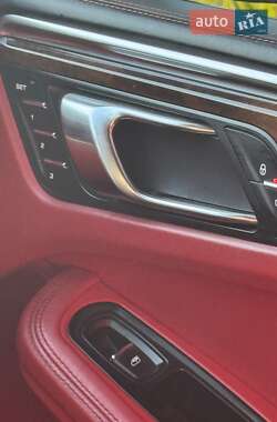 Внедорожник / Кроссовер Porsche Macan 2014 в 