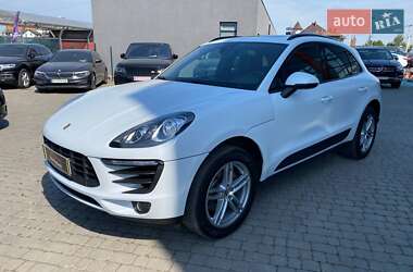 Внедорожник / Кроссовер Porsche Macan 2018 в 
