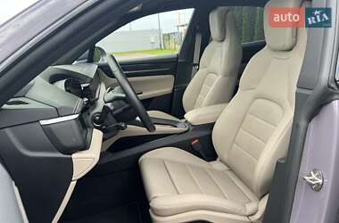 Внедорожник / Кроссовер Porsche Macan 2024 в 
