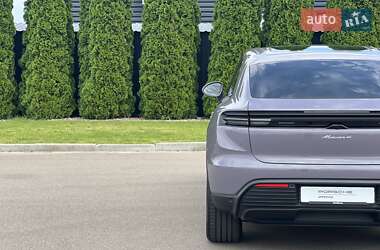 Внедорожник / Кроссовер Porsche Macan 2024 в 