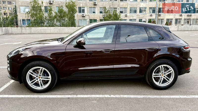 Внедорожник / Кроссовер Porsche Macan 2021 в Киеве