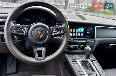 Внедорожник / Кроссовер Porsche Macan 2021 в 