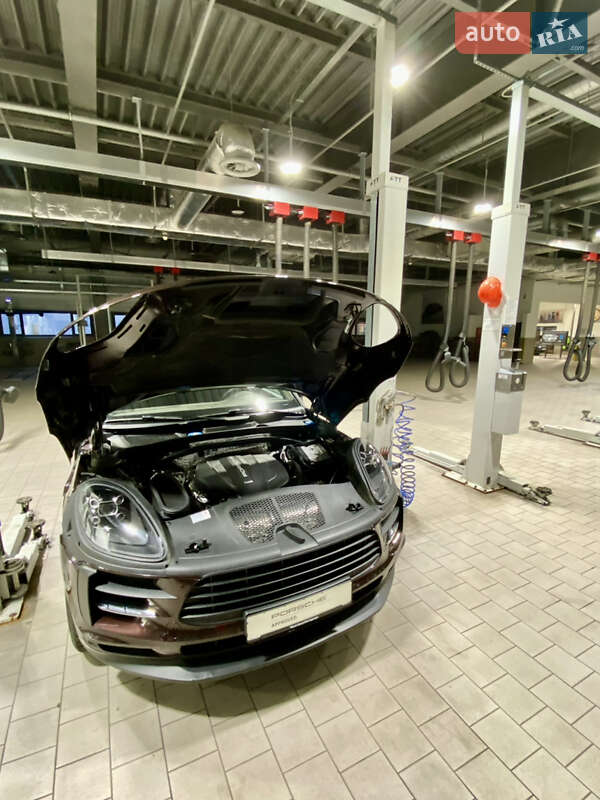 Внедорожник / Кроссовер Porsche Macan 2021 в Киеве