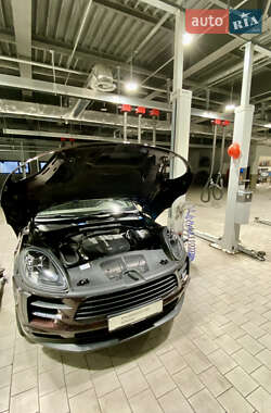 Внедорожник / Кроссовер Porsche Macan 2021 в 