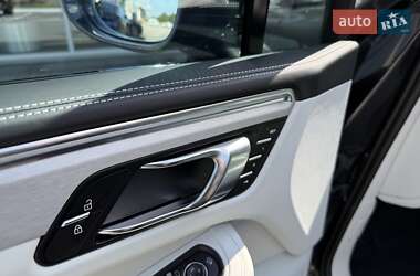 Внедорожник / Кроссовер Porsche Macan 2024 в 