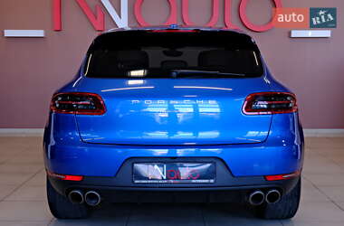 Внедорожник / Кроссовер Porsche Macan 2016 в 