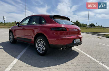 Внедорожник / Кроссовер Porsche Macan 2017 в 