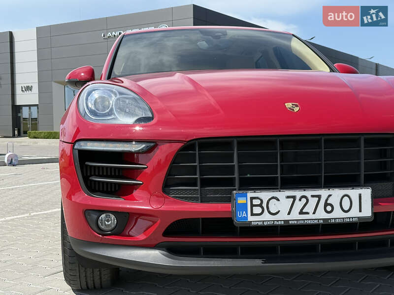 Позашляховик / Кросовер Porsche Macan 2017 в Львові