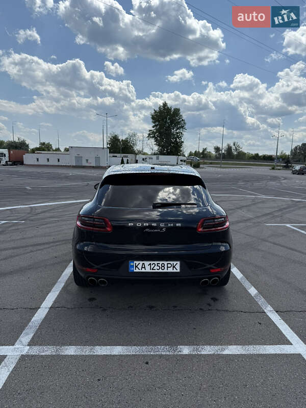 Внедорожник / Кроссовер Porsche Macan 2014 в Киеве