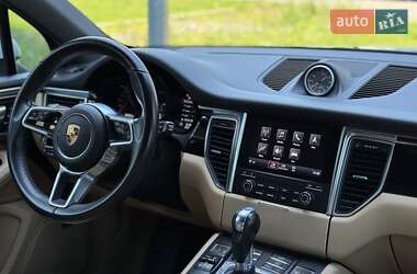Внедорожник / Кроссовер Porsche Macan 2018 в 