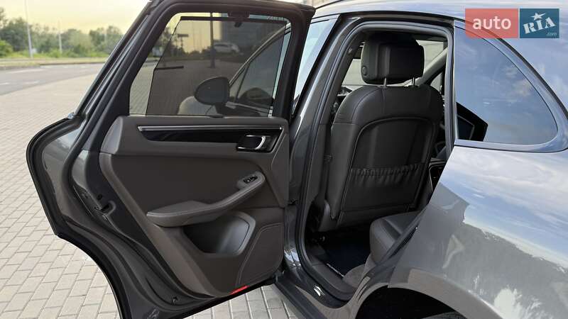 Внедорожник / Кроссовер Porsche Macan 2017 в Киеве фото 20 Внедорожник / Кроссовер Porsche Macan 2017 в Киеве