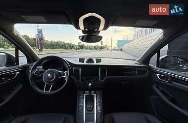 Внедорожник / Кроссовер Porsche Macan 2017 в 
