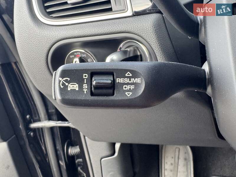 Внедорожник / Кроссовер Porsche Macan 2015 в Киеве