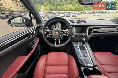 Внедорожник / Кроссовер Porsche Macan 2015 в 