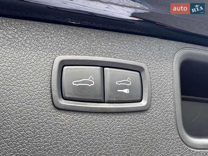 Внедорожник / Кроссовер Porsche Macan 2015 в Киеве