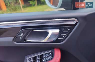 Внедорожник / Кроссовер Porsche Macan 2019 в 