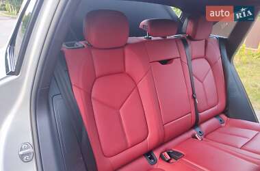 Внедорожник / Кроссовер Porsche Macan 2019 в 