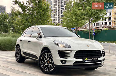 Внедорожник / Кроссовер Porsche Macan 2016 в 