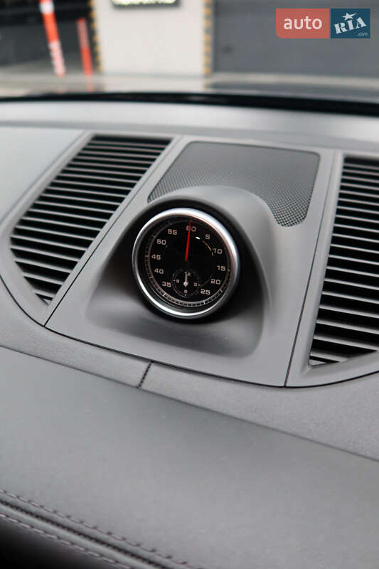 Внедорожник / Кроссовер Porsche Macan 2021 в Киеве