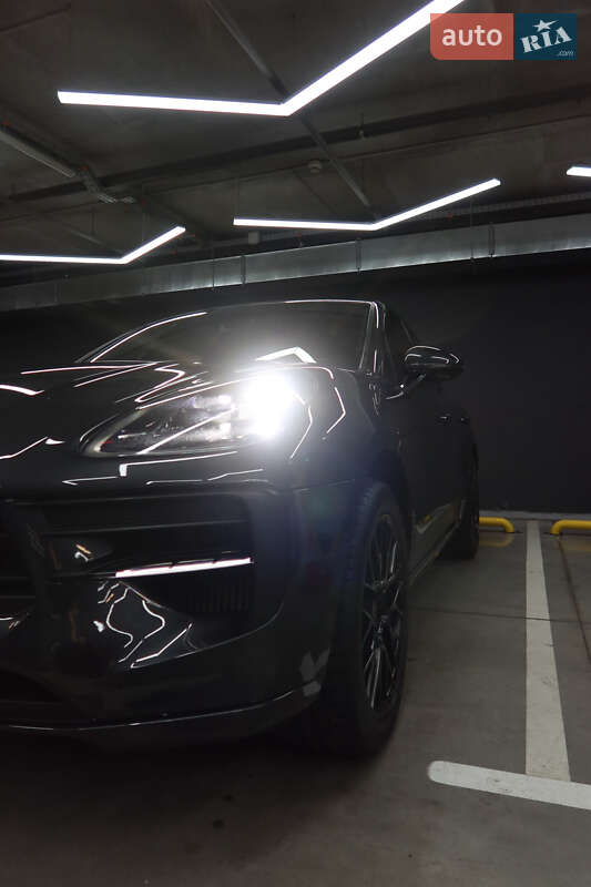 Внедорожник / Кроссовер Porsche Macan 2021 в Киеве