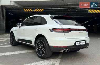 Позашляховик / Кросовер Porsche Macan 2019 в 