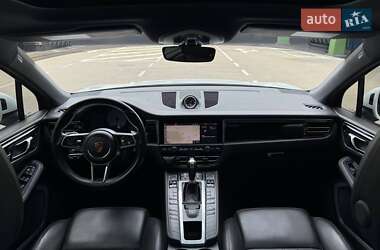 Позашляховик / Кросовер Porsche Macan 2019 в 