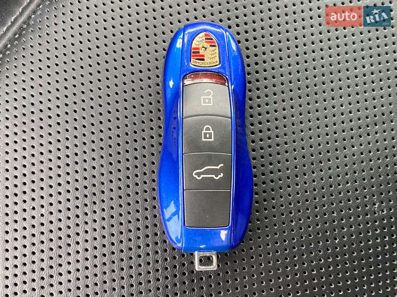 Внедорожник / Кроссовер Porsche Macan 2019 в Киеве
