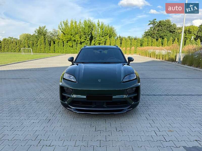 Внедорожник / Кроссовер Porsche Macan 2024 в Ровно