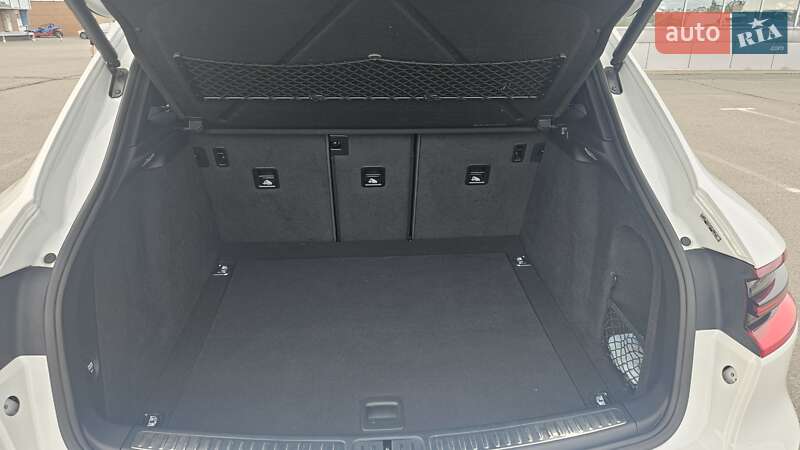 Внедорожник / Кроссовер Porsche Macan 2018 в Киеве