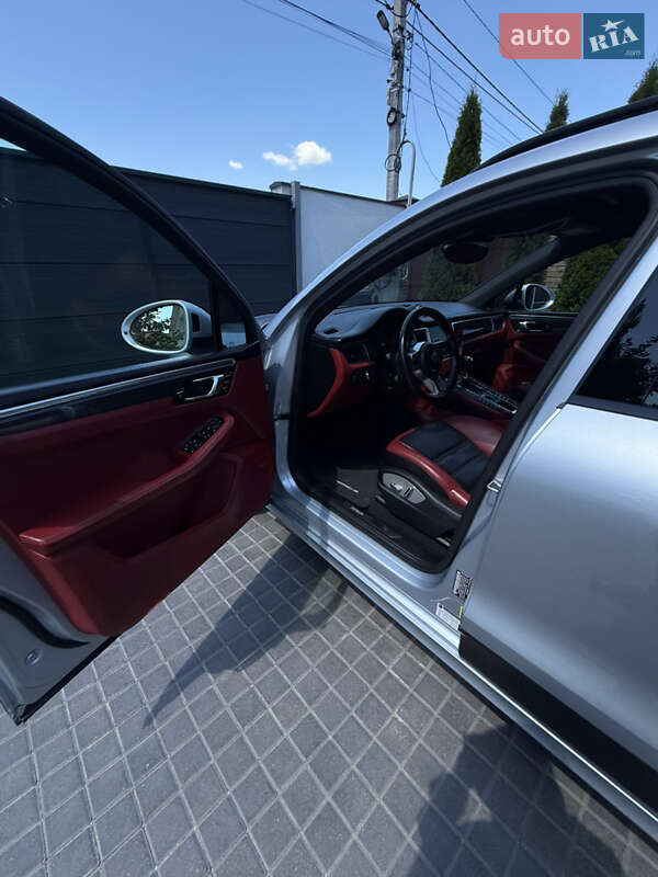 Внедорожник / Кроссовер Porsche Macan 2017 в Кропивницком