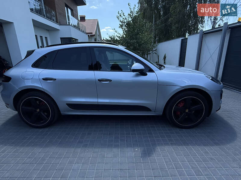 Внедорожник / Кроссовер Porsche Macan 2017 в Кропивницком