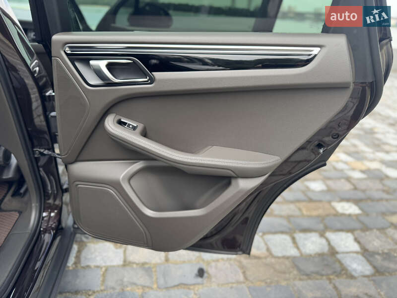 Внедорожник / Кроссовер Porsche Macan 2020 в Киеве фото 57 Внедорожник / Кроссовер Porsche Macan 2020 в Киеве