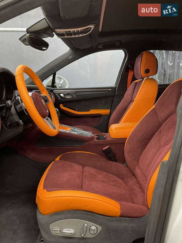 Внедорожник / Кроссовер Porsche Macan 2018 в Киеве фото 14 Внедорожник / Кроссовер Porsche Macan 2018 в Киеве