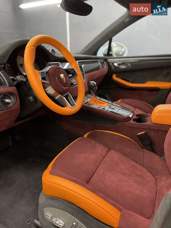 Внедорожник / Кроссовер Porsche Macan 2018 в Киеве фото 12 Внедорожник / Кроссовер Porsche Macan 2018 в Киеве