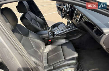 Внедорожник / Кроссовер Porsche Macan 2014 в 
