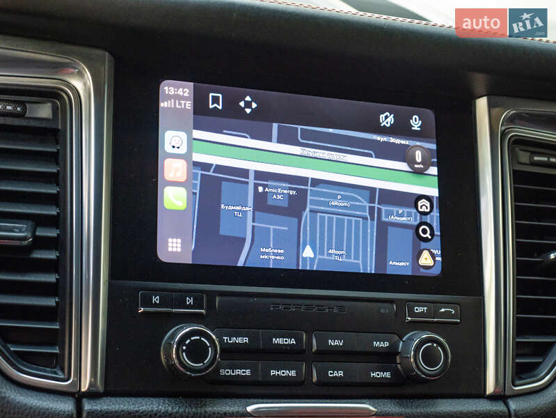 Внедорожник / Кроссовер Porsche Macan 2016 в Киеве фото 17 Внедорожник / Кроссовер Porsche Macan 2016 в Киеве